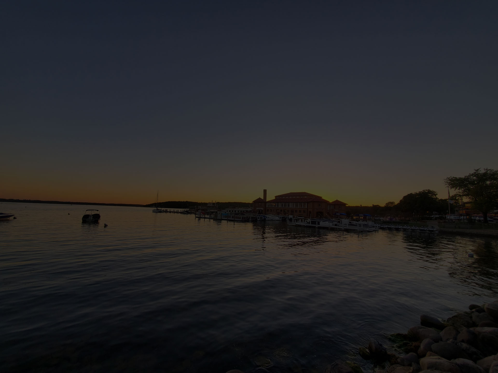 lake-geneva-background-home